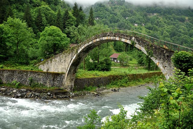 Trabzon: 4-Day Private Eastern Black Sea Tour with Hilton