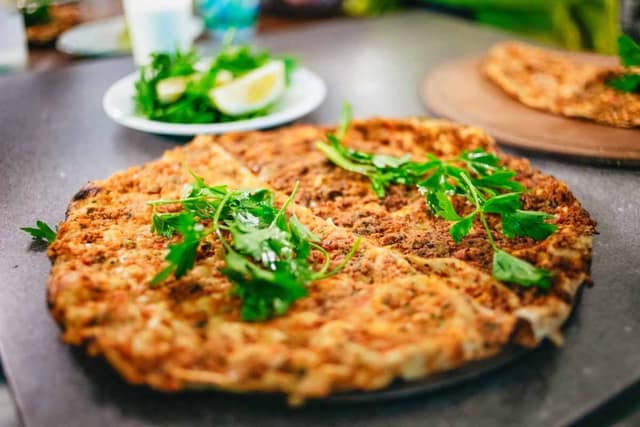 Istanbul: Guided Food and Culture Tour