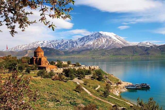 13-Day Private Eastern & Southeastern Türkiye Tour